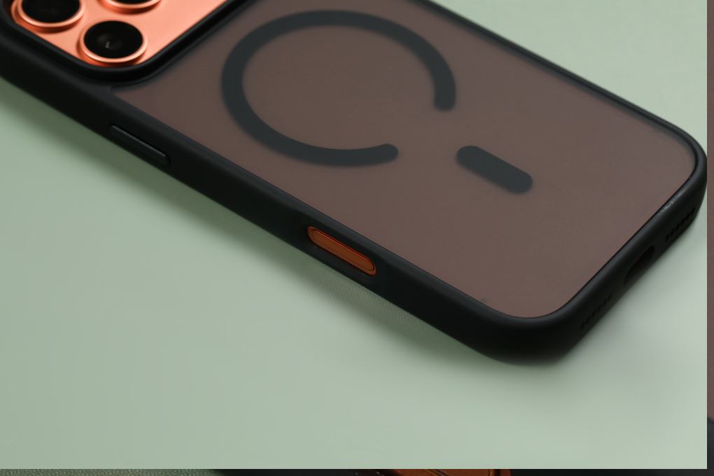 Ốp lưng MagSafe iPhone 17 Pro Max PC TPU MIPOW MATTEX MTC17D-DB Màu Đen