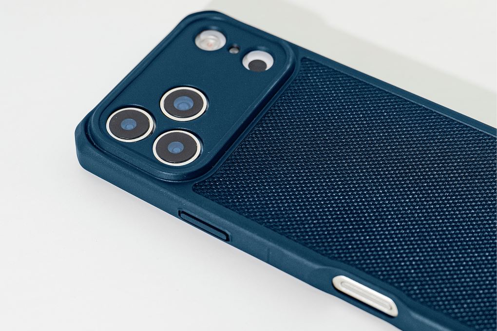 Ốp lưng iPhone 17 Pro Max Nylon PC TPU ITSKINS Hybrid R Màu Xanh Dương