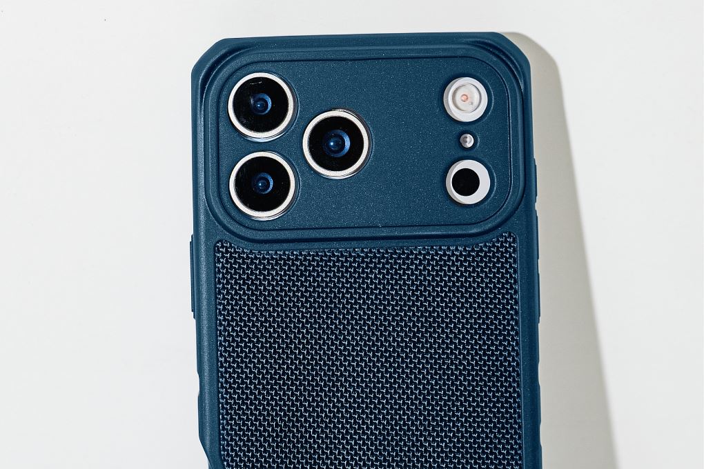 Ốp lưng iPhone 17 Pro Max Nylon PC TPU ITSKINS Hybrid R Màu Xanh Dương