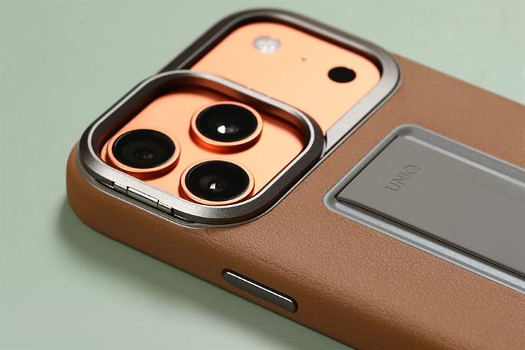 Ốp lưng MagSafe iPhone 17 Pro Max PU PC TPU Silicone UNIQ FlexGrip Camera Stand HELDRO PRO Màu Nâu