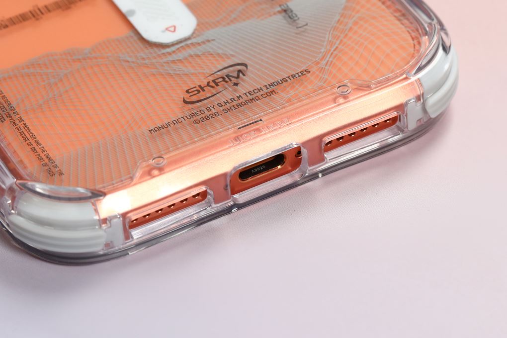Ốp lưng MagSafe iPhone 17 Pro Max Grip Stand PC TPU SKINARMA SONIX Màu Trắng