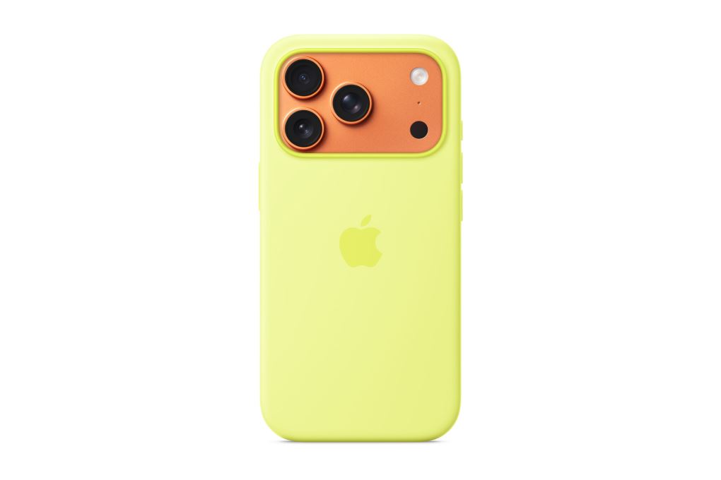 Ốp lưng MagSafe iPhone 17 Pro Silicone Apple Màu Vàng nhạt