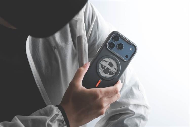 Ốp lưng MagSafe iPhone 17 Pro Max PC TPU XTREM Screen Smart-Image Màu Đen