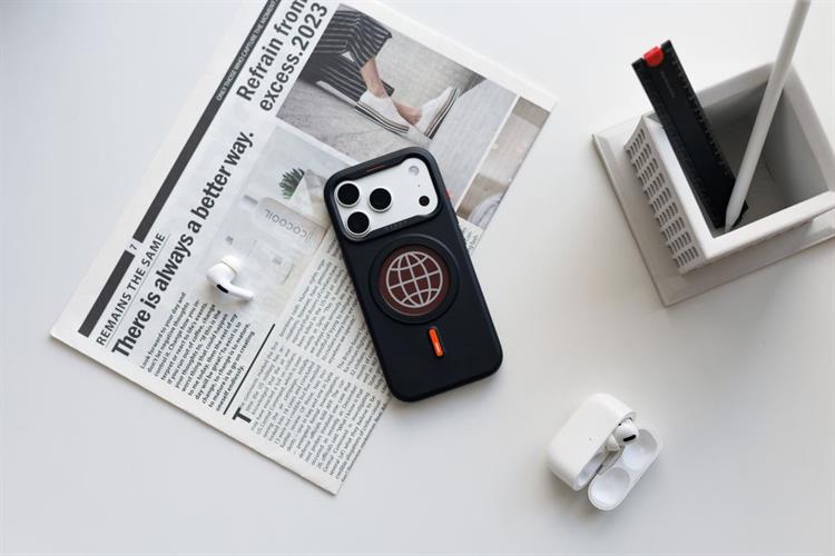 Ốp lưng MagSafe iPhone 17 Pro PC TPU XTREM Screen Smart-Image Màu Đen