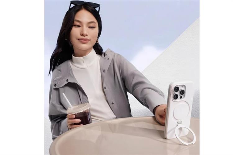 Ốp lưng Magnetic 360 Stand iPhone 16 Pro Max TPU PC TORRAS Q PRO Màu Trắng