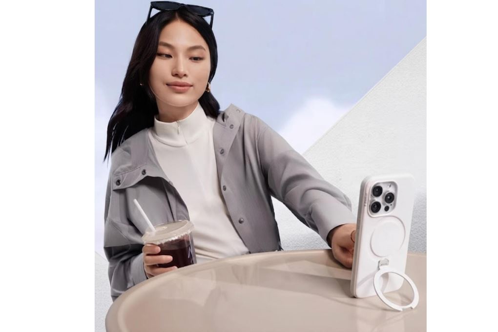 Ốp lưng Magnetic 360 Stand iPhone 16 Pro Max TPU PC TORRAS Q PRO Màu Trắng