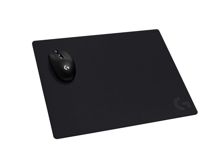 Miếng lót chuột Logitech G740 Chell Gaming Màu Đen