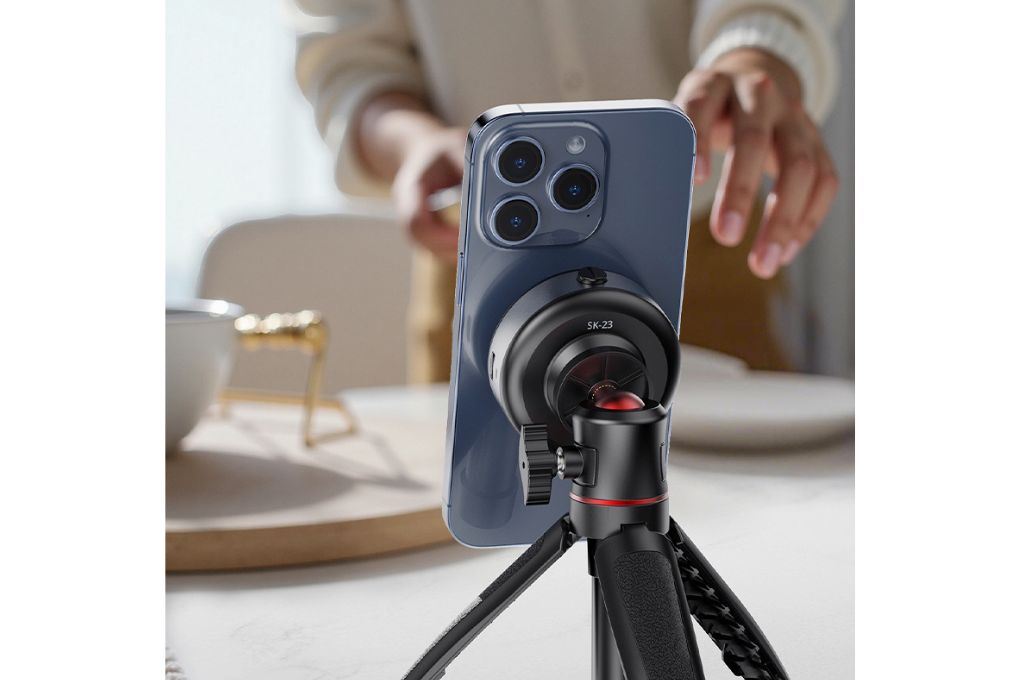 Giá Đỡ Điện Thoại Magnetic Kết Hợp Đế Hít Đa Năng Ulanzi SK-23 (Không kèm kẹp điện thoại) Màu Đen