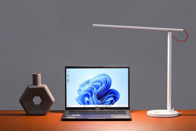 Đèn bàn thông minh Xiaomi Mi Led Desk Lamp 1S Màu Trắng