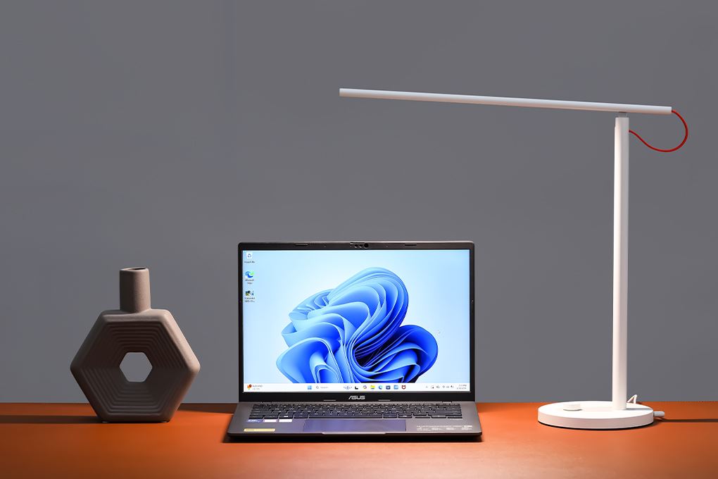 Đèn bàn thông minh Xiaomi Mi Led Desk Lamp 1S Màu Trắng