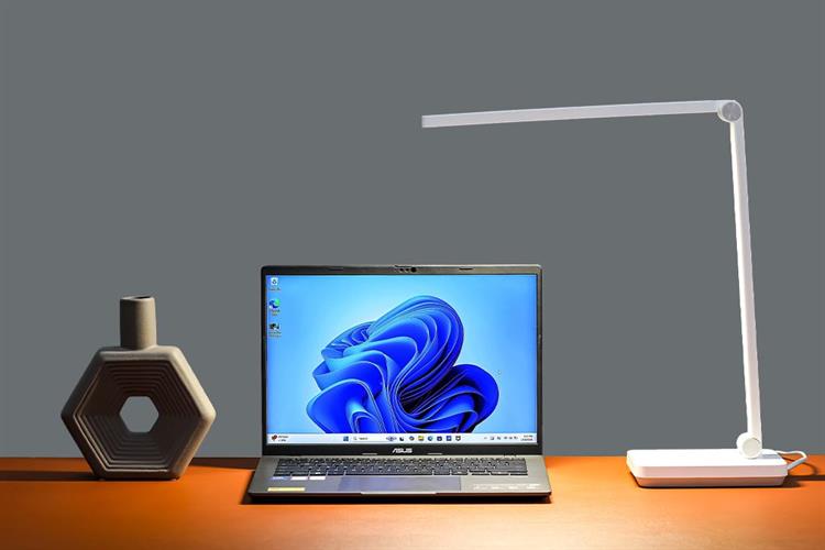 Đèn bàn Led thông minh Xiaomi Desk Lamp Lite Màu Trắng