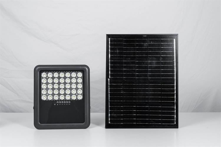 Đèn pha năng lượng mặt trời Modi MD-PT18-300-W Màu Đen