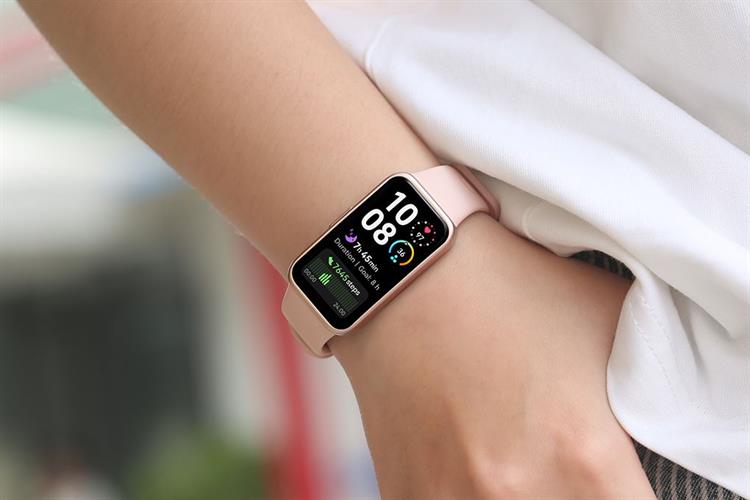 Vòng đeo tay thông minh Huawei Band 10 viền nhựa Màu Hồng