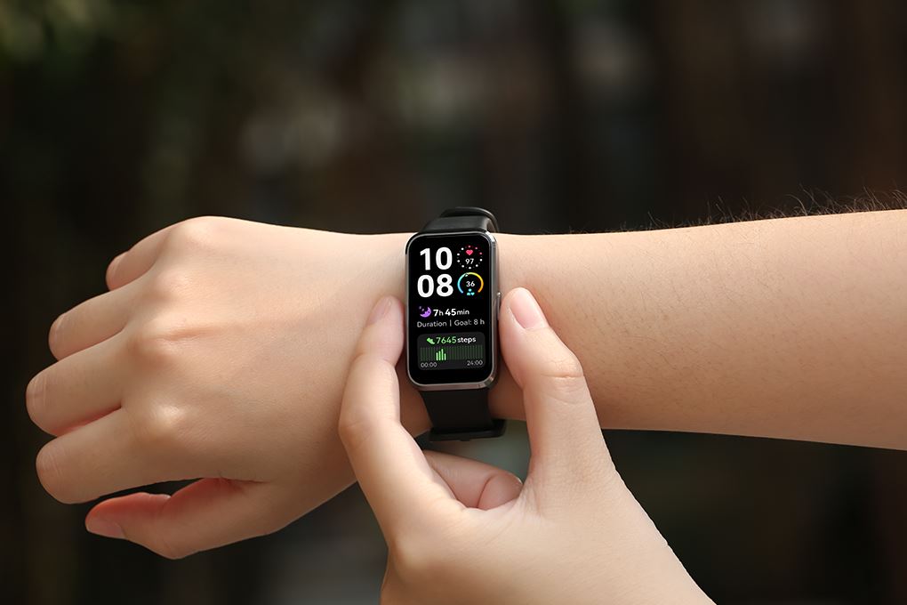 Vòng đeo tay thông minh Huawei Band 10 viền nhôm Màu Đen