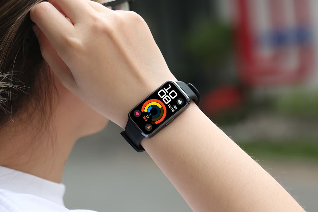 Vòng đeo tay thông minh Huawei Band 10 viền nhôm Màu Đen