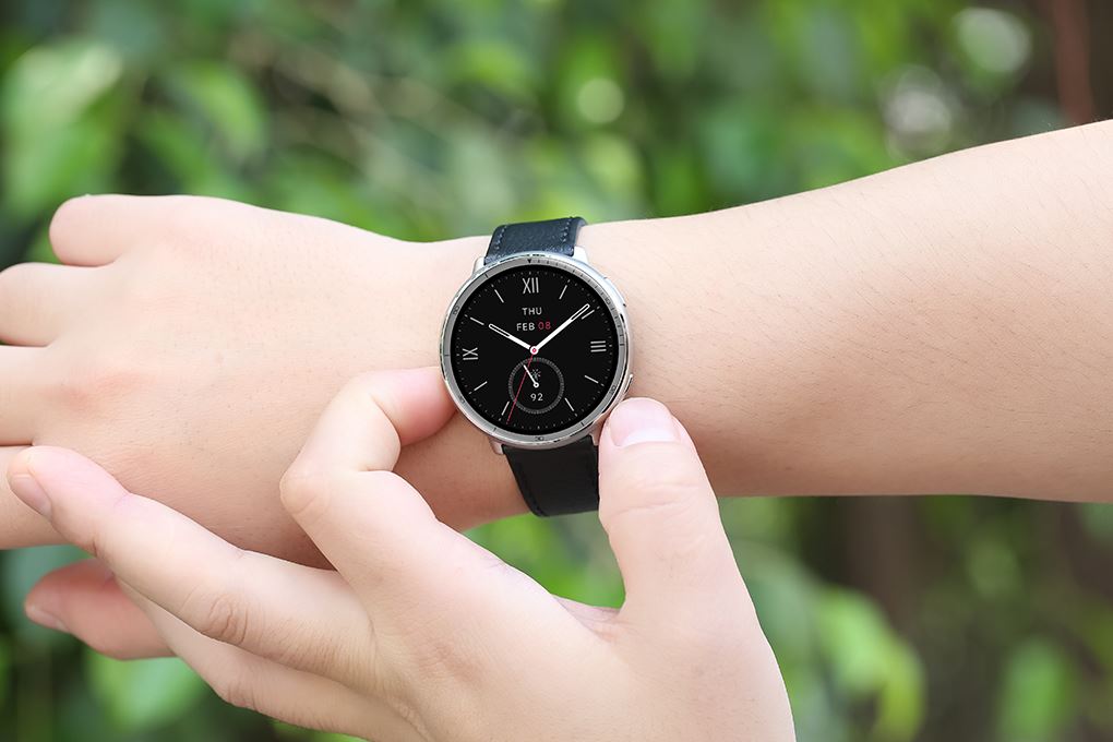 Amazfit Active 2 Sapphire 43.9mm dây da - 8