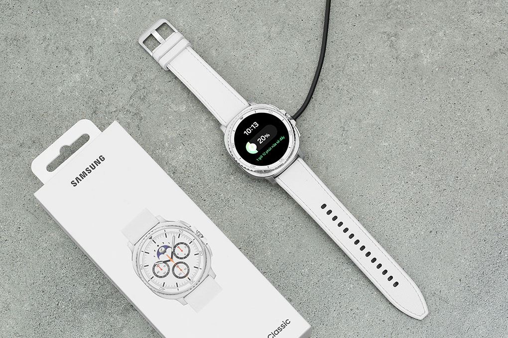 Samsung Galaxy Watch8 Classic 46mm dây da Màu Trắng