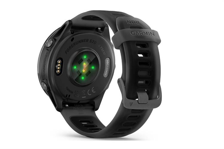 Garmin Forerunner 570 47mm dây silicone Màu Đen