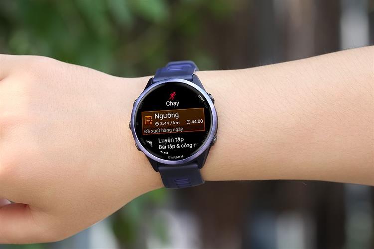 Garmin Forerunner 570 47mm dây silicone Màu Tím