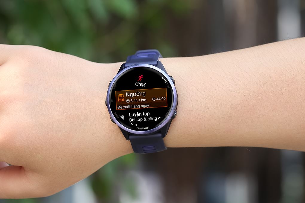 Garmin Forerunner 570 47mm dây silicone Màu Tím