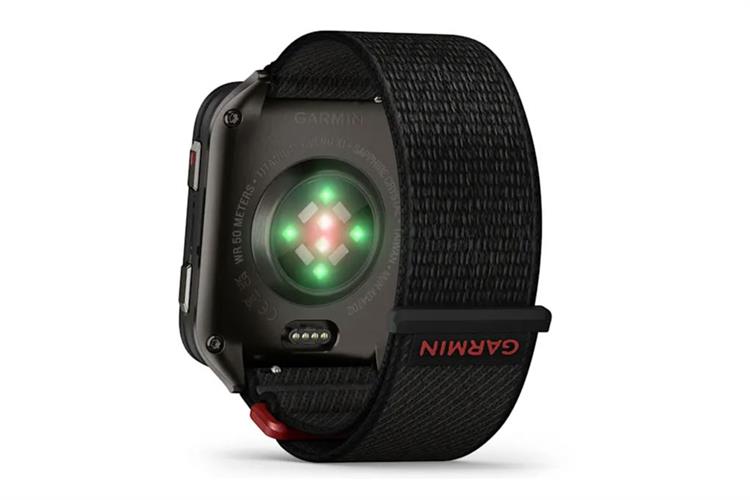 Garmin Venu X1 Sapphire 51.2mm dây nylon Màu Đen