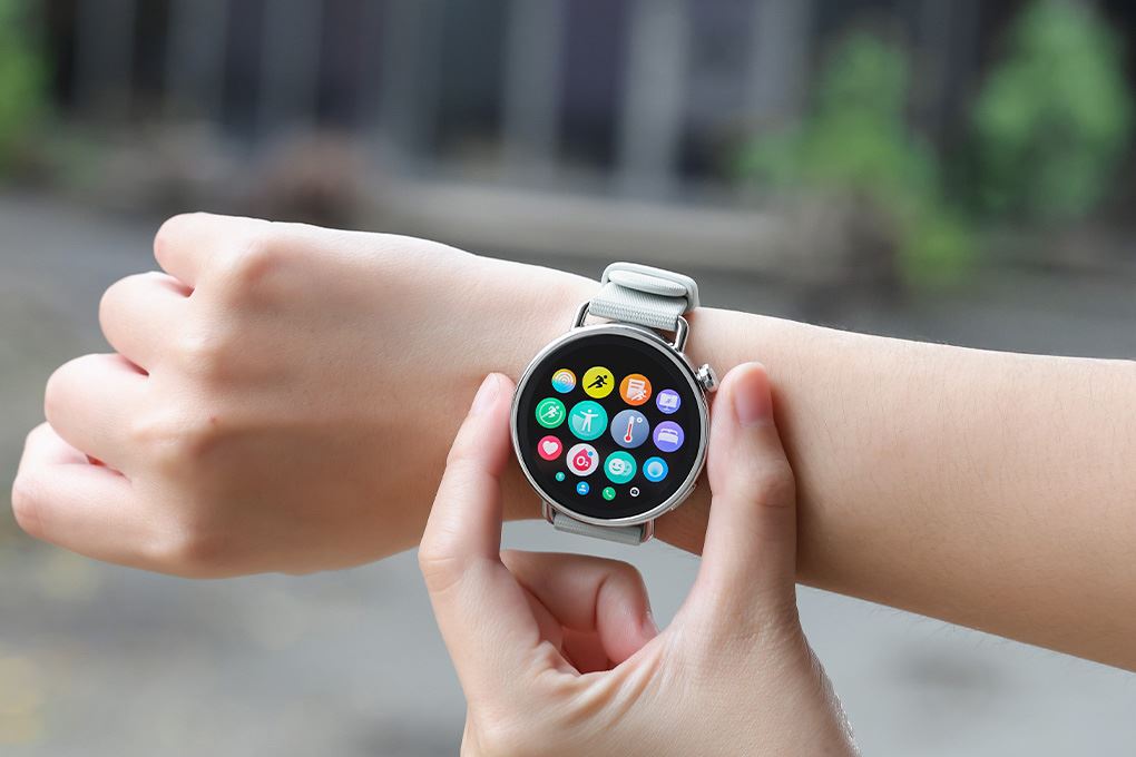 Xiaomi Watch S4 41mm dây cao su Fluoro Màu Xanh mint