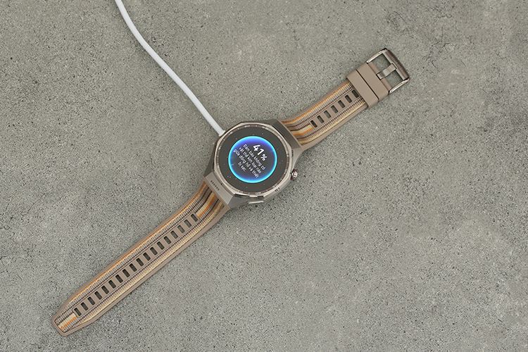 Huawei Watch GT 6 Pro 46mm viền Titanium dây Woven Màu Nâu