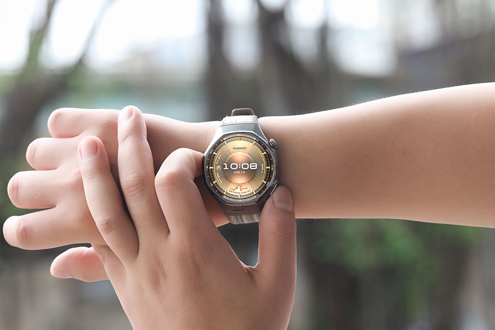 Huawei Watch GT 6 Pro 46mm viền Titanium dây Woven Màu Nâu