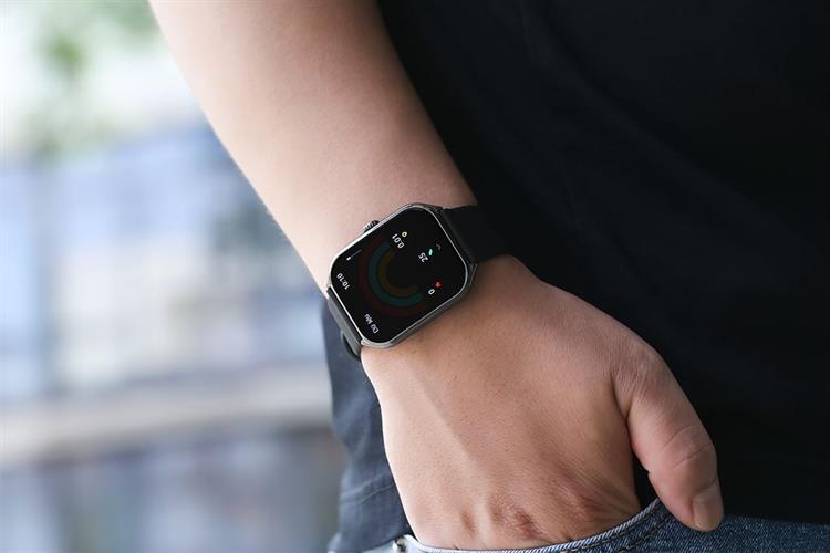 Zobo Novabiz 3 50.2mm dây silicone Màu Đen