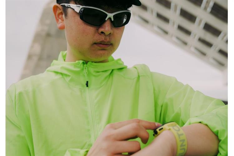 Suunto Run 46mm dây nylon Màu Vàng