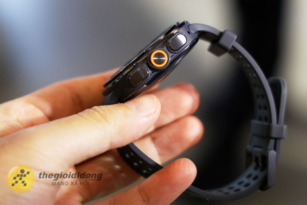 Hỗ trợ LTE và eSIM trên Samsung Galaxy Watch Ultra 2 giúp người dùng nghe gọi, nhận tin nhắn và dùng dữ liệu độc lập không cần điện thoại Hỗ trợ LTE và eSIM trên Samsung Galaxy Watch Ultra 2 giúp người dùng nghe gọi, nhận tin nhắn và dùng dữ liệu độc lập không cần điện thoại