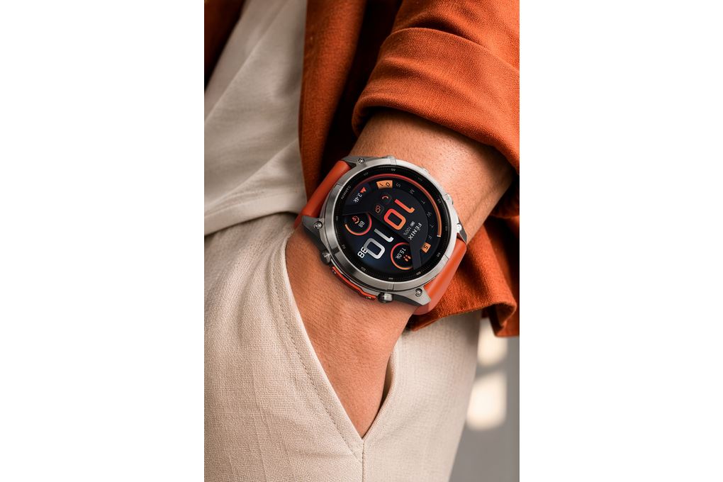 Garmin Fenix 9 Pro Sapphire 47mm viền Titanium Carbon dây silicone Màu Đen