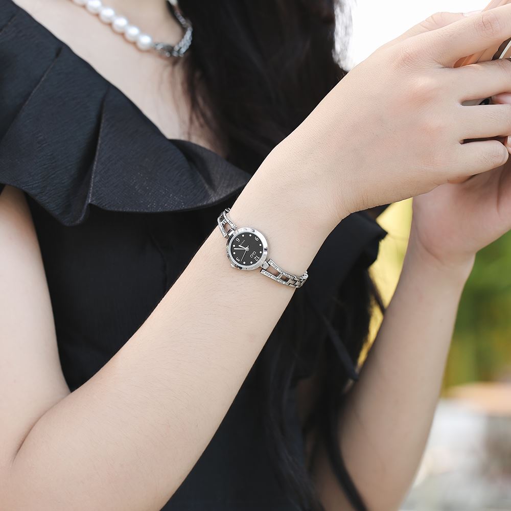 Đồng hồ Q&Q 22 mm Nữ F07A-002PY