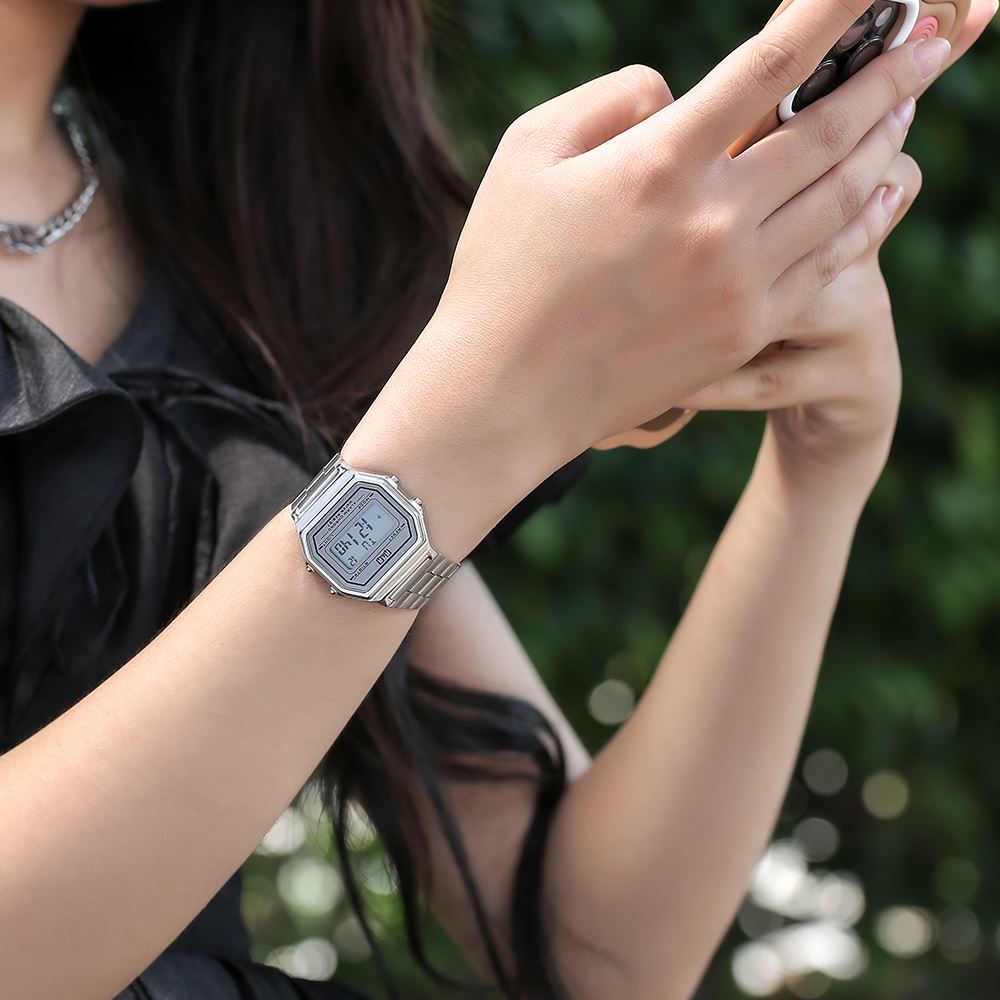 Đồng hồ Q&Q 34 mm Unisex G17A-002JY