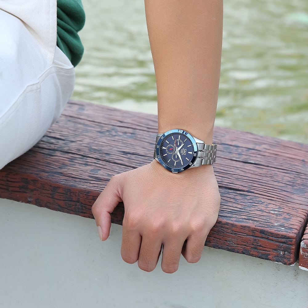 Đồng hồ Q&Q 44 mm Nam CE02J422Y