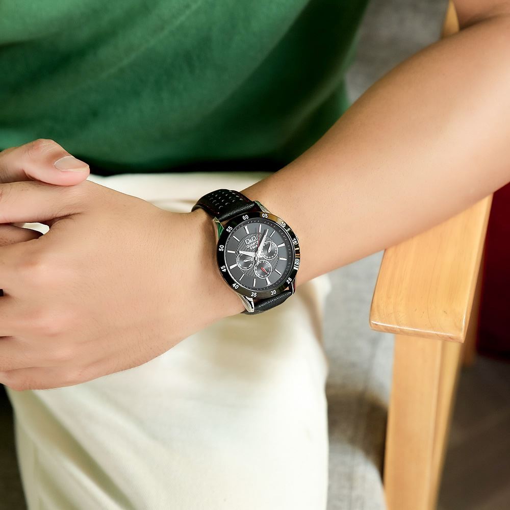 Đồng hồ Q&Q 44 mm Nam CE02J512Y