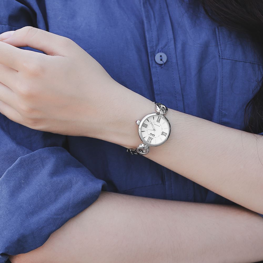 Đồng hồ Q&Q 30 mm Nữ F10A-001PY