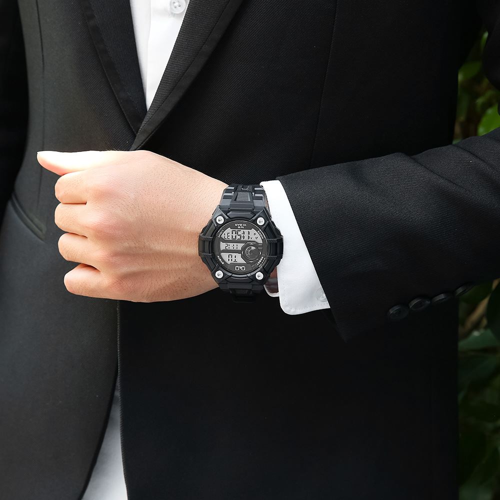 Đồng hồ Q&Q 52.5 mm Nam G18A-001VY