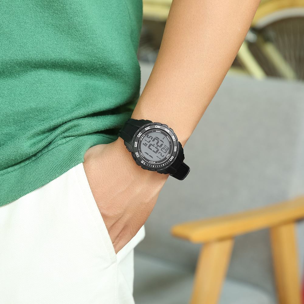 Đồng hồ Q&Q 46 mm Nam G06A-001VY