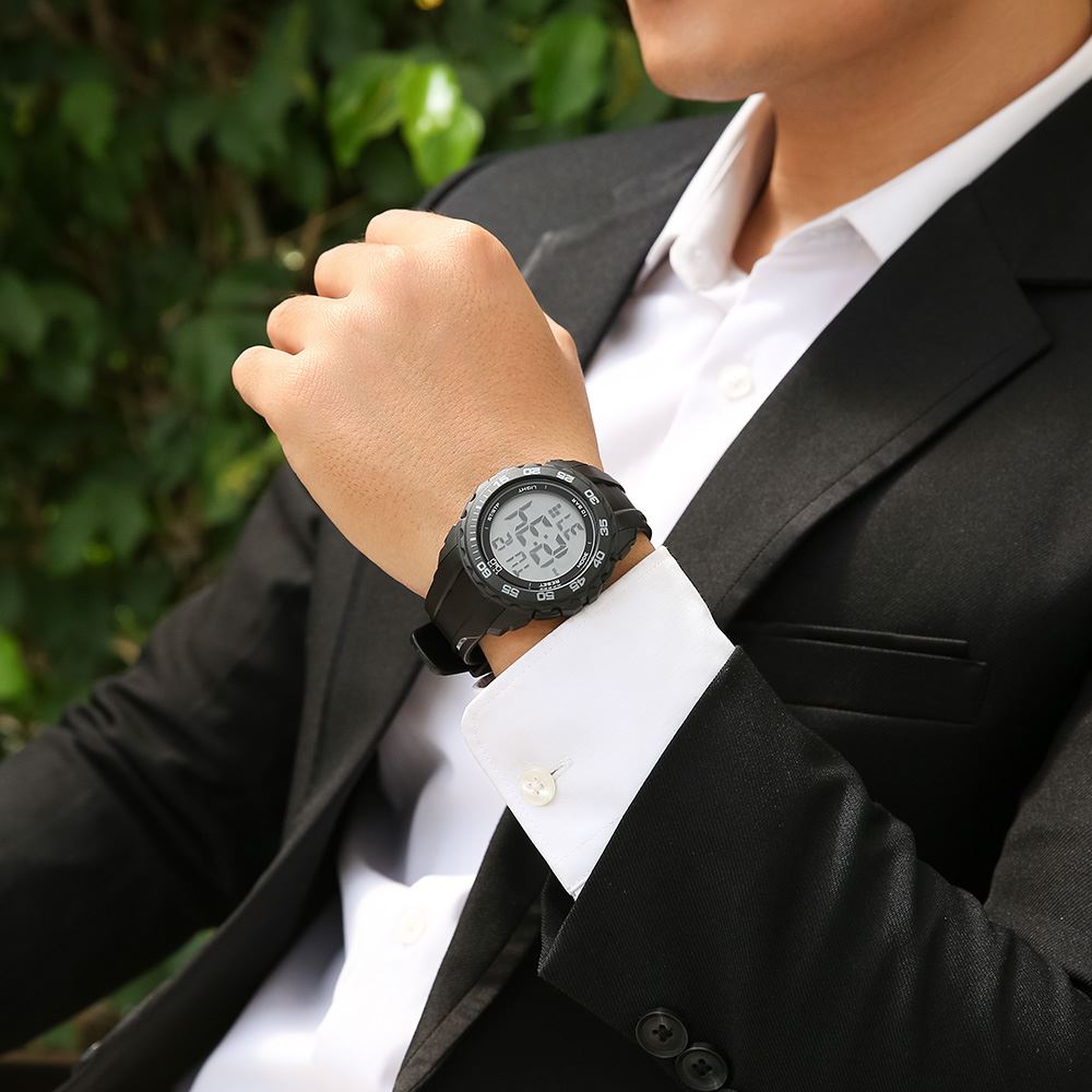 Đồng hồ Q&Q 46 mm Nam G06A-001VY