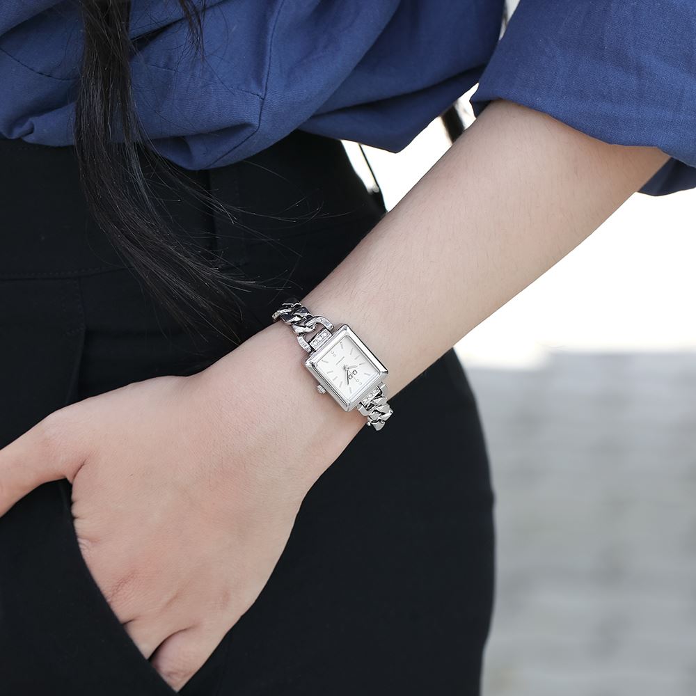 Đồng hồ Q&Q 20 mm Nữ F05A-001PY