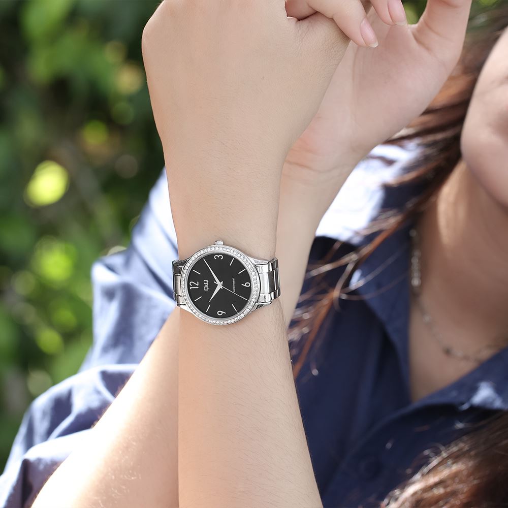 Đồng hồ Q&Q 34 mm Nữ Q75B-004PY