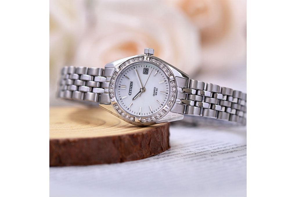 Đồng hồ Citizen 26 mm Nữ EU6060-55D Màu Bạc