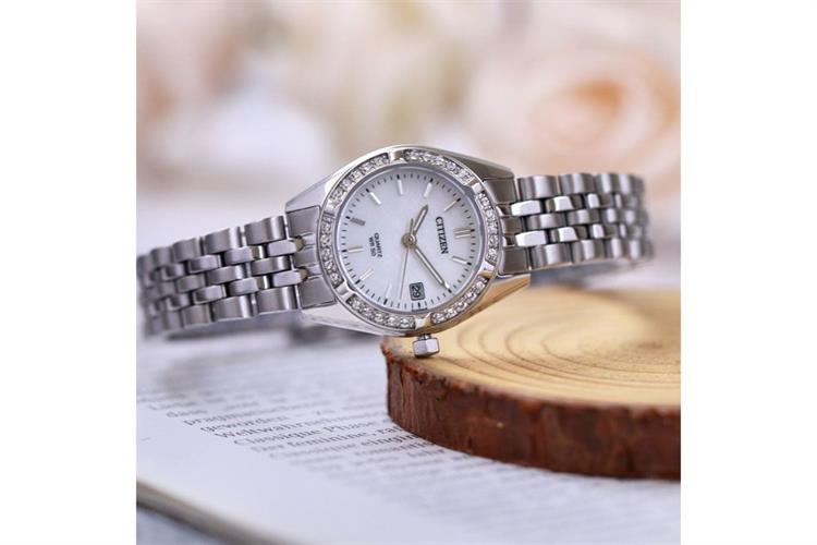 Đồng hồ Citizen 26 mm Nữ EU6060-55D Màu Bạc