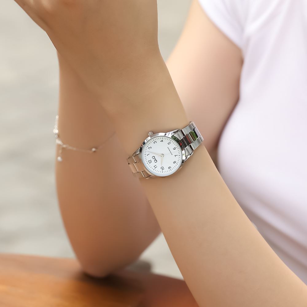 Đồng hồ Q&Q 30 mm Nữ C09A-003PY