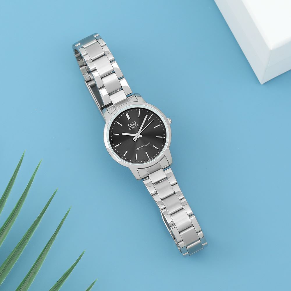Đồng hồ Q&Q 30 mm Nữ QA47J212Y