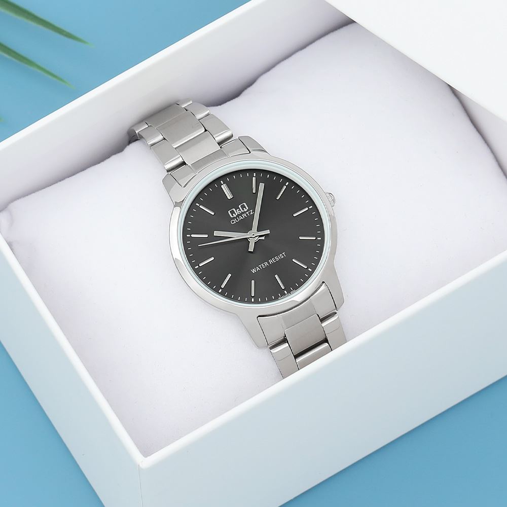 Đồng hồ Q&Q 30 mm Nữ QA47J212Y