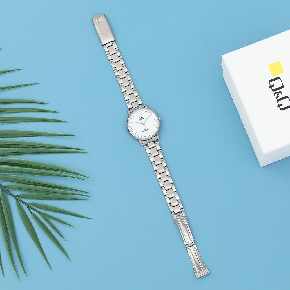 Đồng hồ Q&Q 30 mm Nữ QZ01J201Y