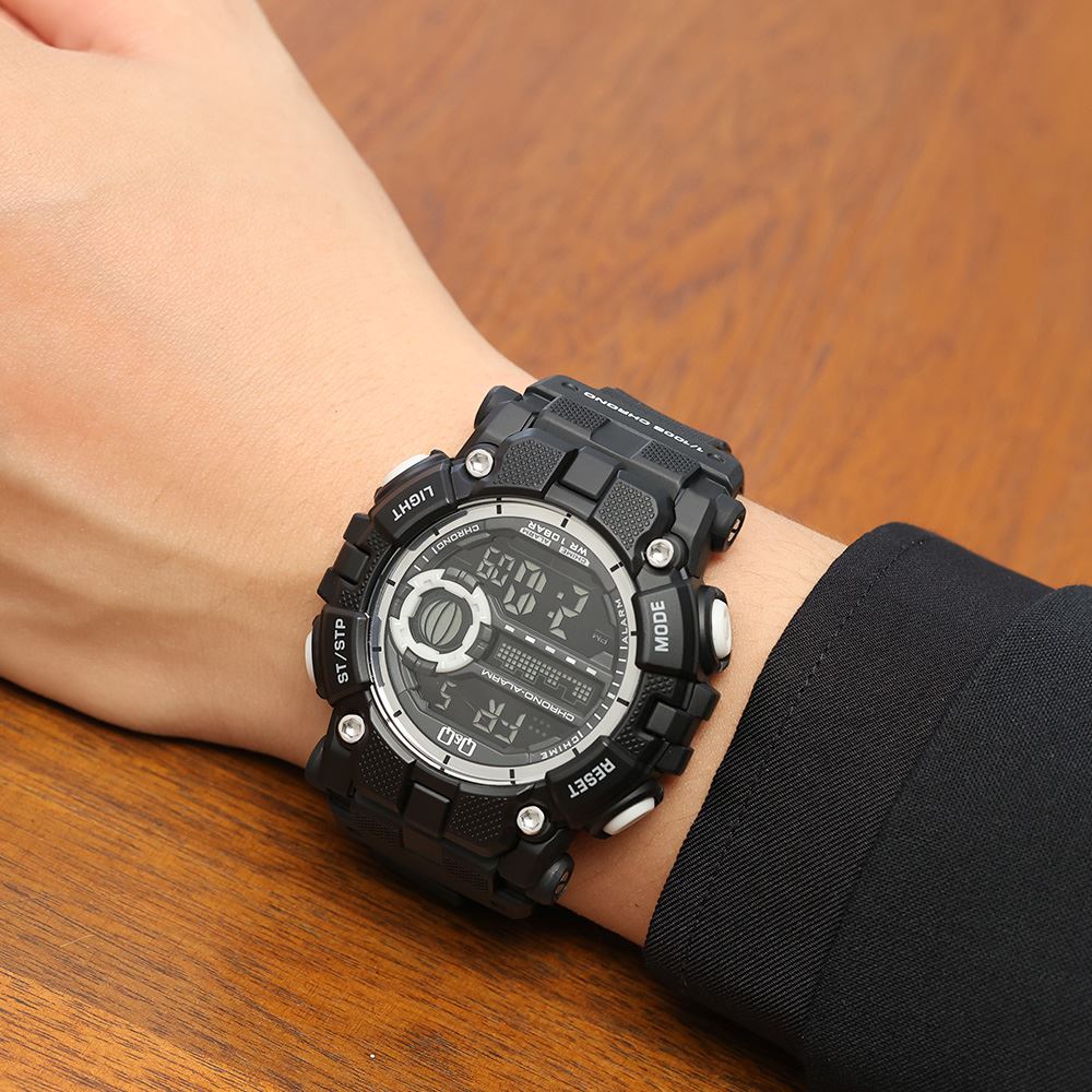 Đồng hồ Q&Q 54 mm Nam G27A-002VY