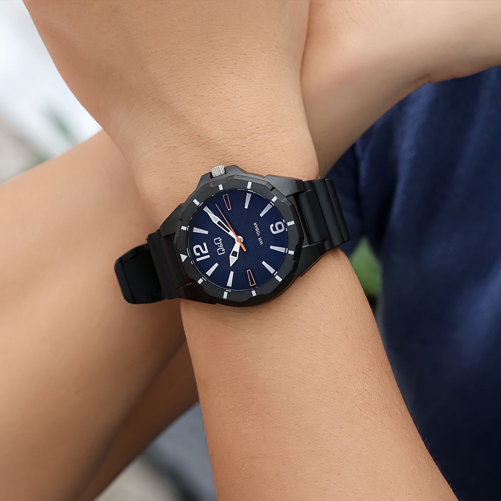 Đồng hồ Q&Q 43 mm Nam V30A-002VY